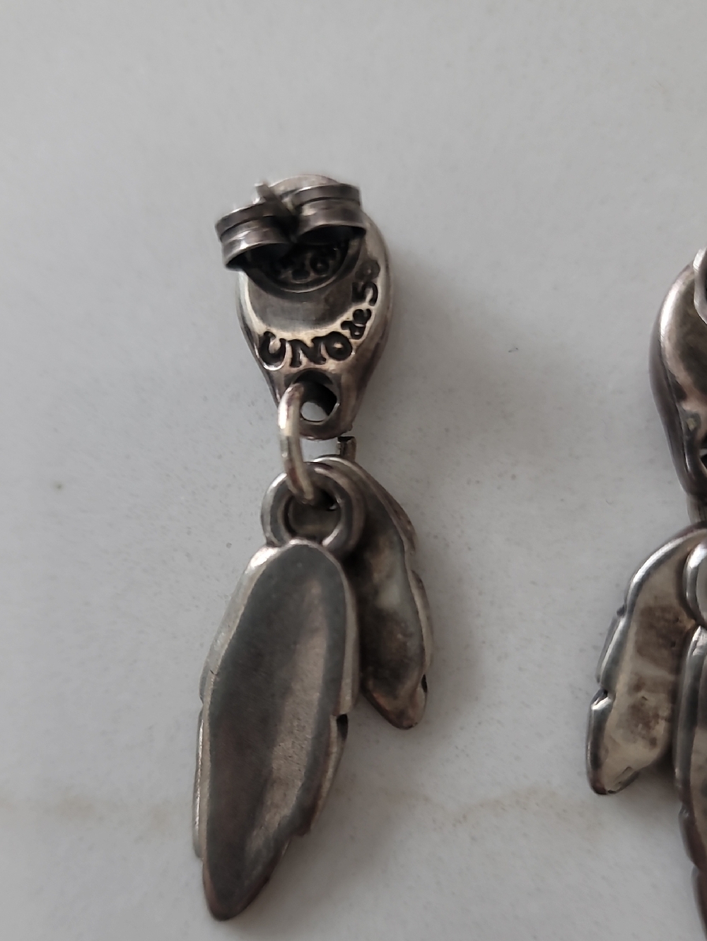 Uno de 50 Earrings - Picture 7 of 11